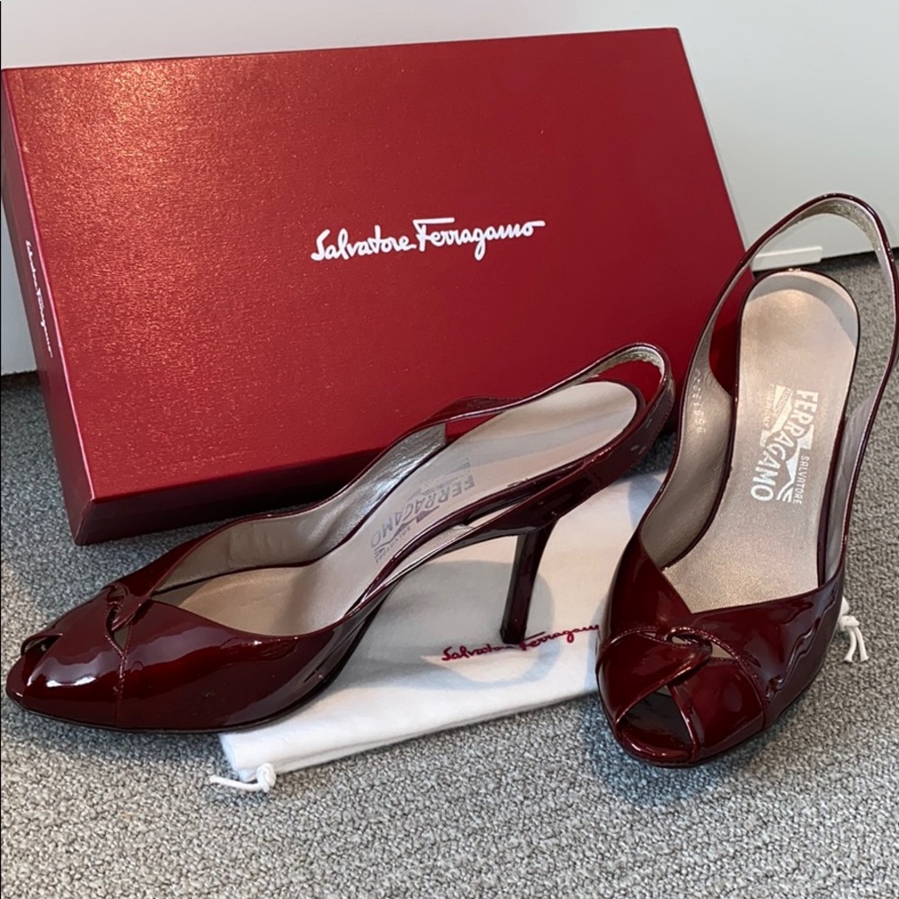 SALVATORE FERRAGAMO red patent leather HiHeel mule